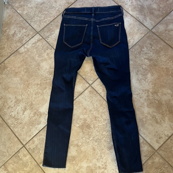 EUC Hollister Curvy High-Rise Jean Legging - Picture 3 of 4